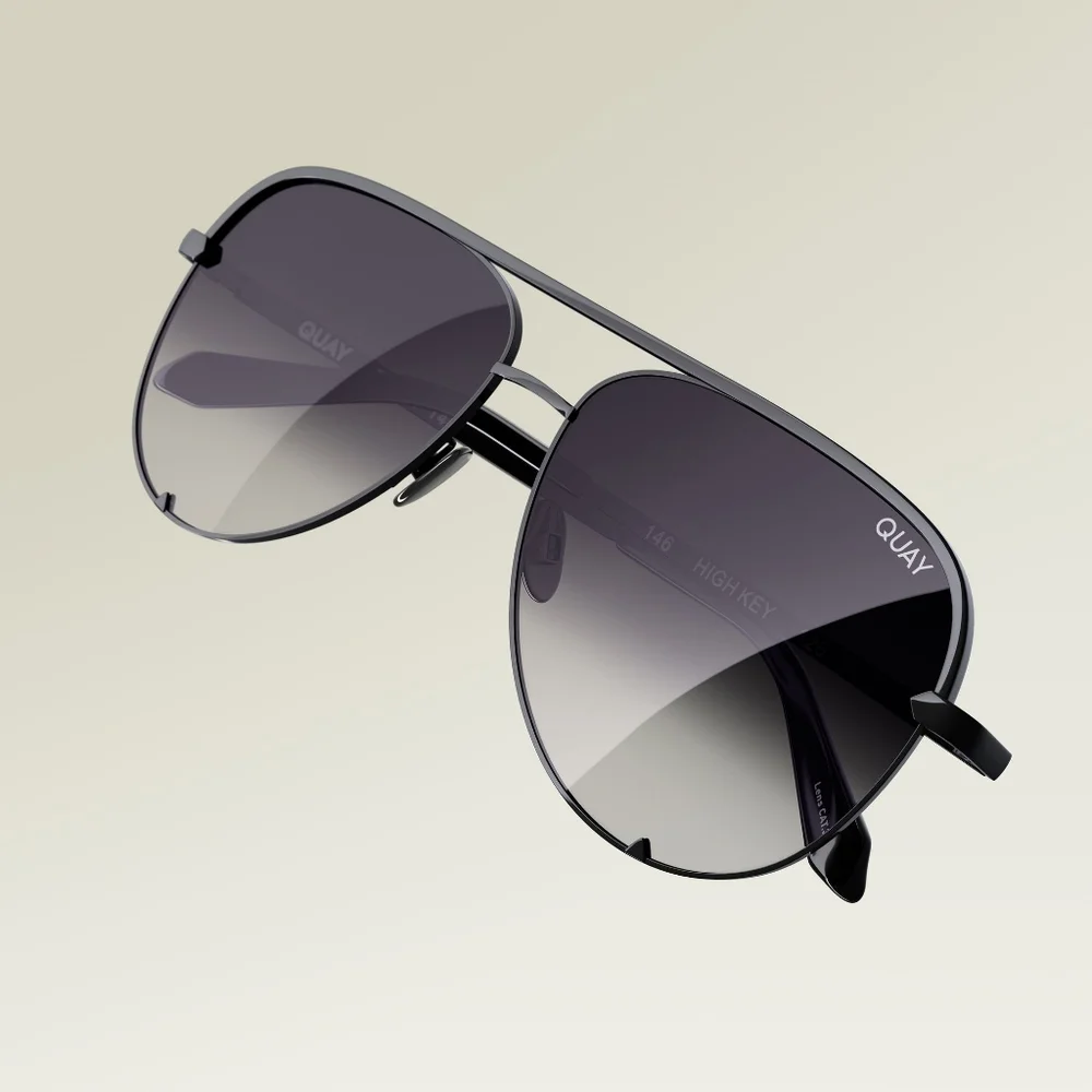 Quay High Key 126 Black/smoked lenses  Aviator Sunglasses Polarized